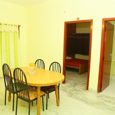 קומבאקונאם Le Garden Inn מראה חיצוני תמונה